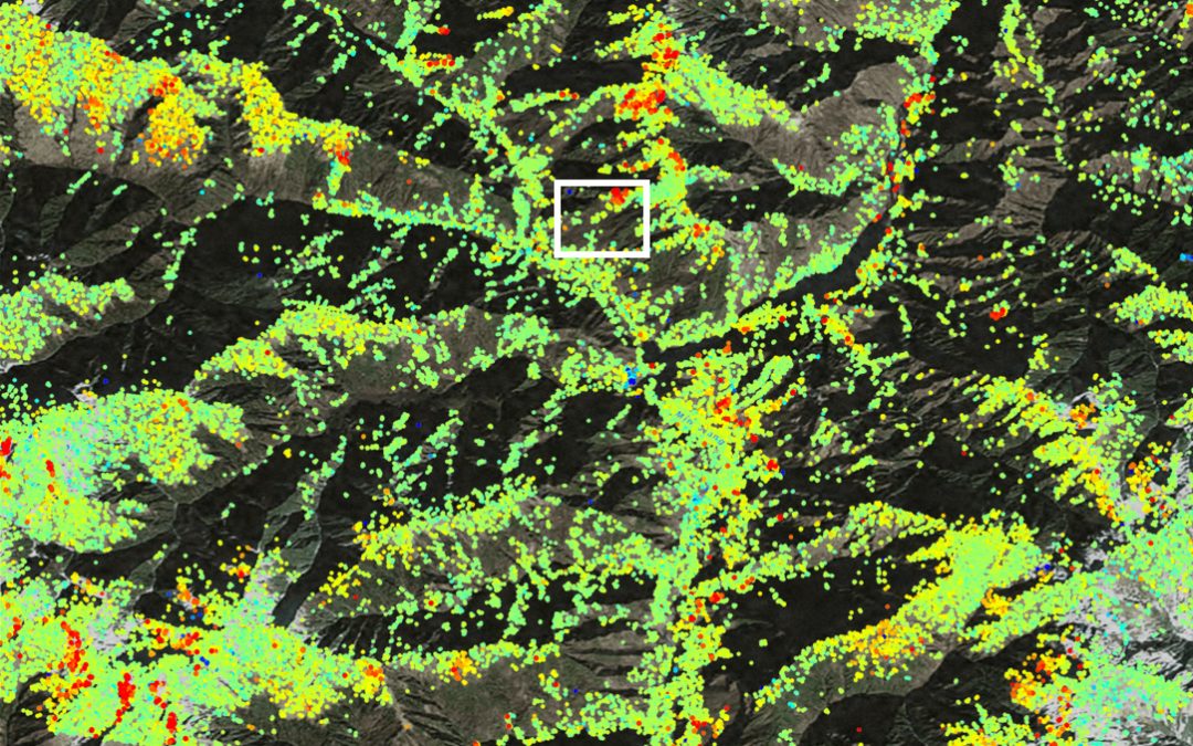 Precursor of Maoxian Landslide Measured from Space