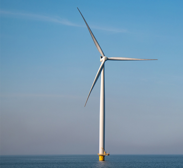 Eolienne en mer au large de Saint-Nazaire : une première en France