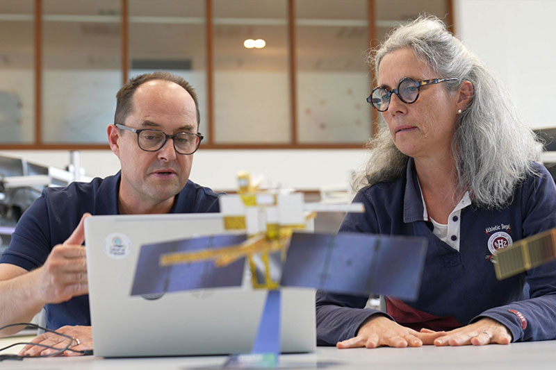 Franck Mercier and Marie-Helene Calvez Ice Experts at CLS