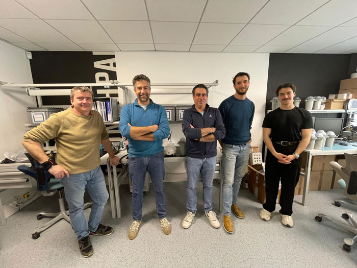 CLS’s Industrial Division Develops Innovative Connected Beacons