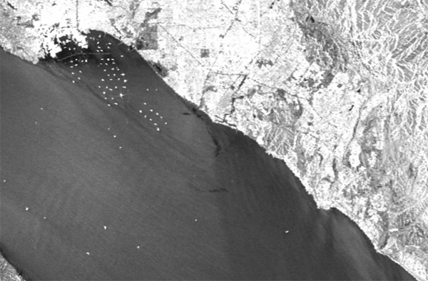 image radar de la marée noire en Californie