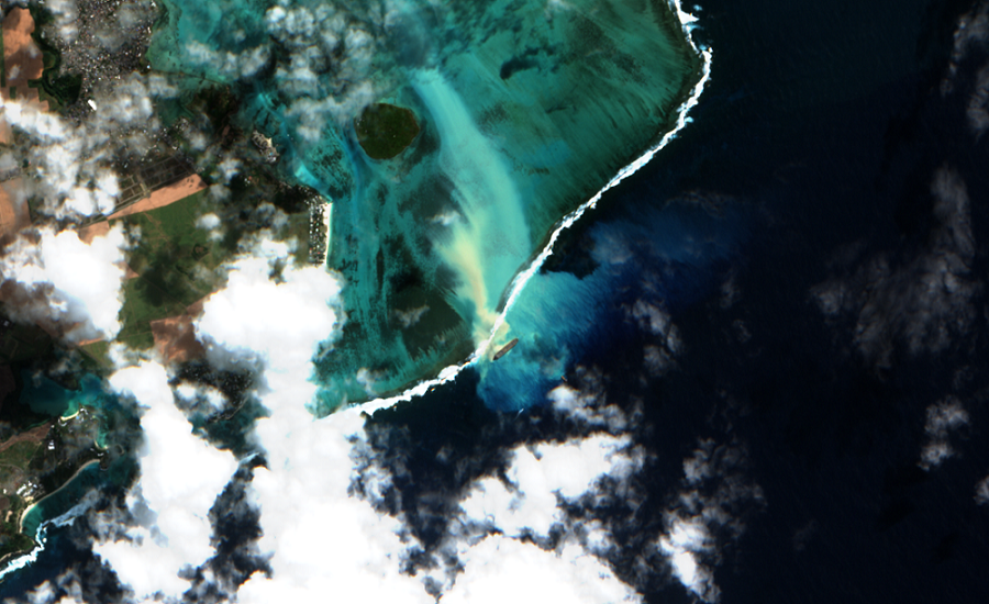 Marine pollution in Mauritius